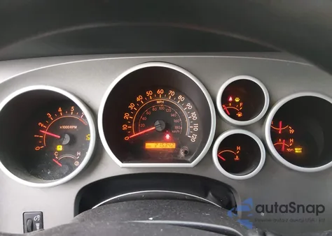 2010 Toyota Tundra Grade 4.6L V8 z USA, uszkodzony, nr VIN 5TFRM5F17AX010431